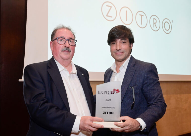 zitro-ganha-duas-vezes-na-expojoc-homenageada-pela-inovacao-e-como-melhor-fabricante-scaled-1
