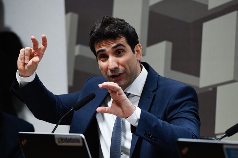 galipolo-admite-desconfianca-inicial-sobre-numeros-de-bets-e-diz-que-regular-setor-nao-e-papel-do-bc