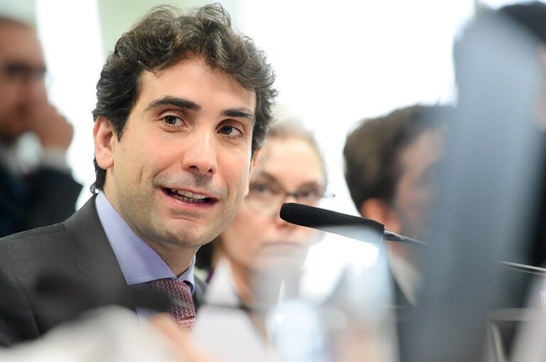 galipolo-diz-a-cpi-que-banco-central-nao-possui-papel-na-regulamentacao-das-bets