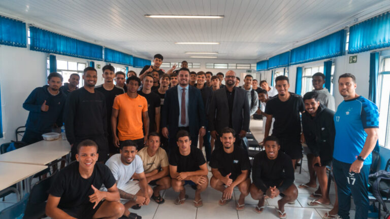 lottopar-promove-palestra-sobre-apostas-e-integridade-esportiva-para-categoria-sub-20-do-parana-clube-1024x576-1