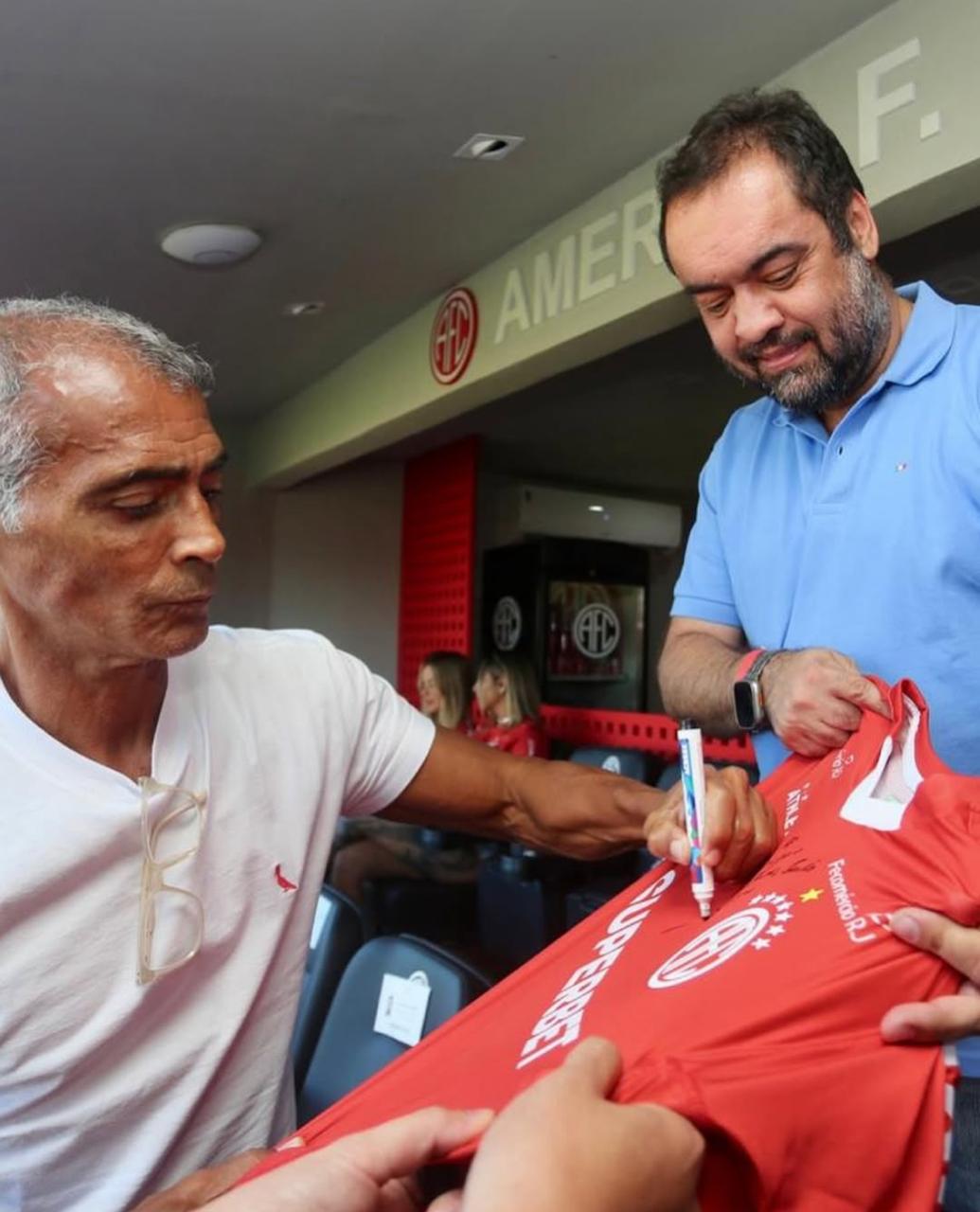claudio-castro-acompanha-abertura-do-carioca-serie-a2-loterj-em-mesquita-7 Cláudio Castro acompanha abertura do Carioca Série A2 Loterj em Mesquita