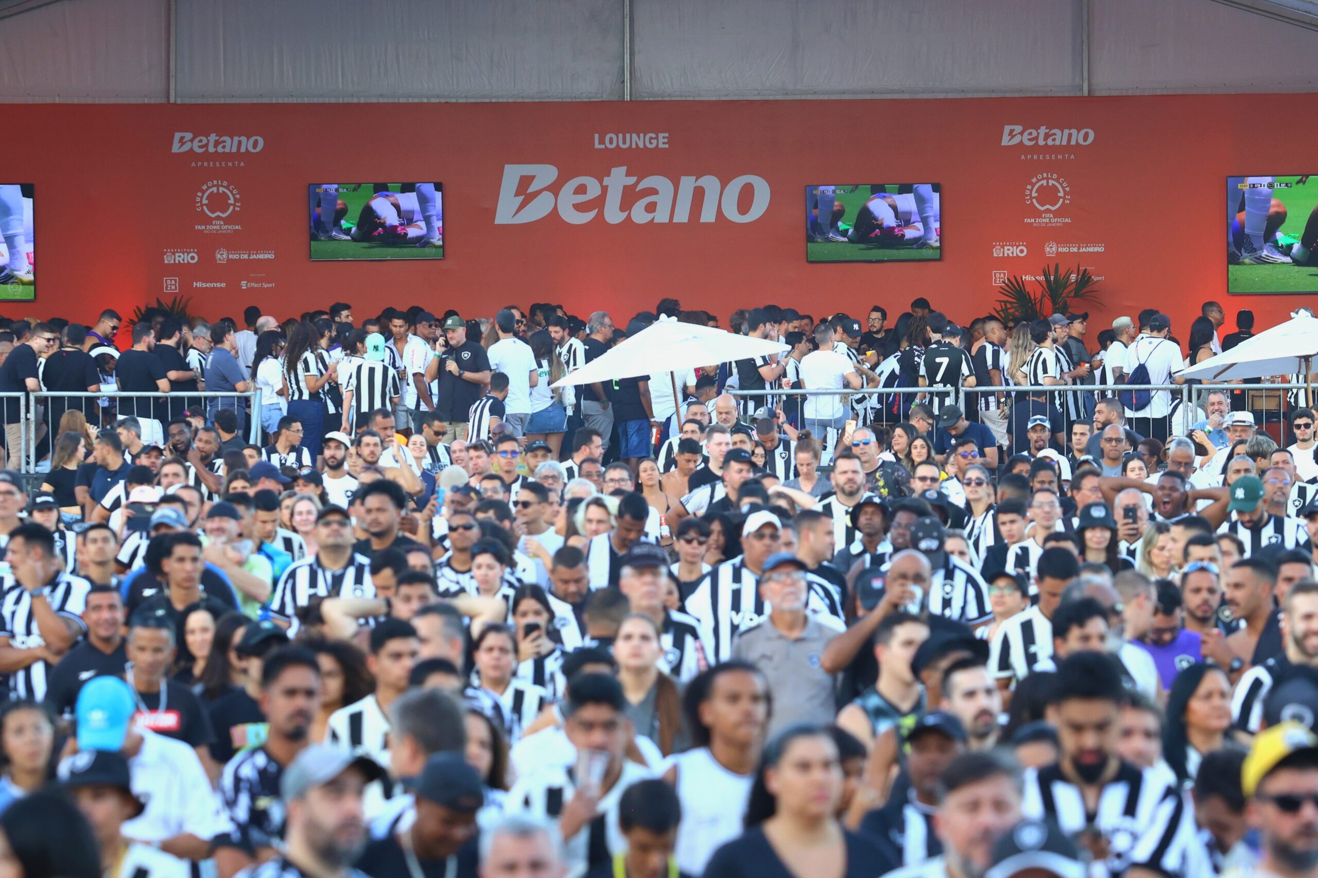 betano-no-mundial-de-clubes-fan-zone-em-copacabana-recebeu-70-mil-torcedores-durante-fase-de-grupos-do-torneio-2-scaled-1 Betano no Mundial de Clubes: Fan Zone em Copacabana recebeu 70 mil torcedores durante fase de grupos do torneio