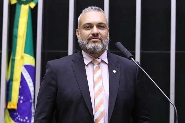 deputado-quer-que-bets-financiem-protecao-de-animais