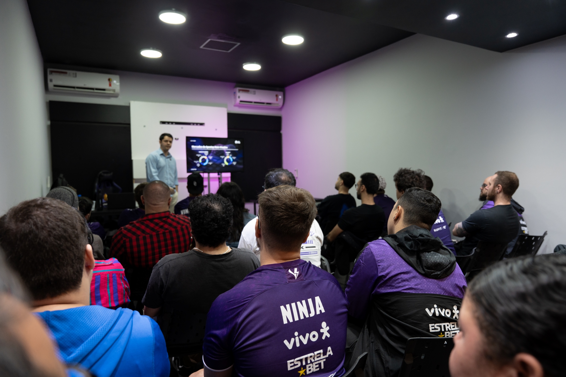 estrelabet-realiza-primeira-acao-de-integridade-esportiva-no-e-sports-brasileiro