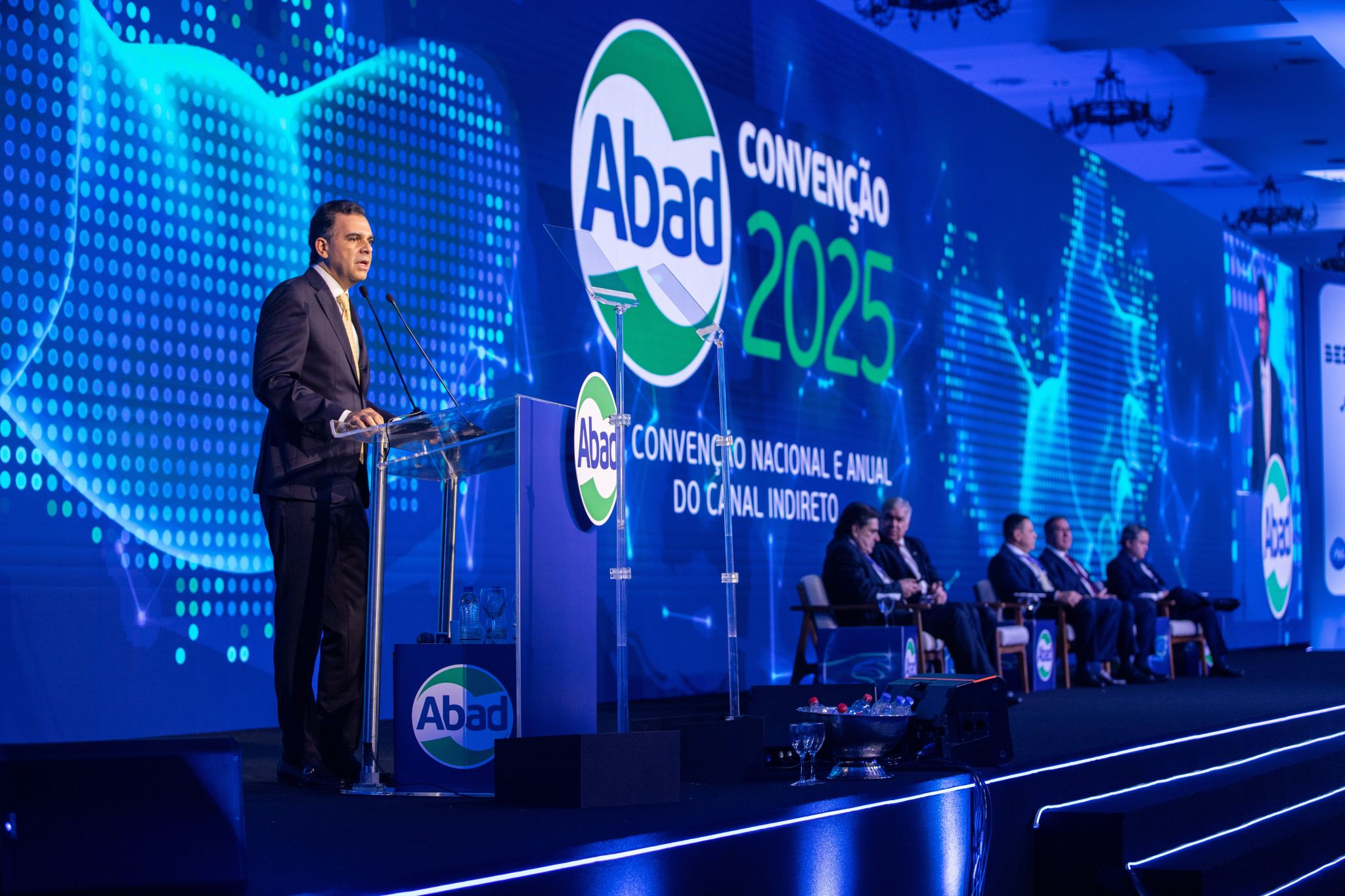 presidente-da-abad-defende-maior-tributacao-as-bets-por-afetarem-consumo-2