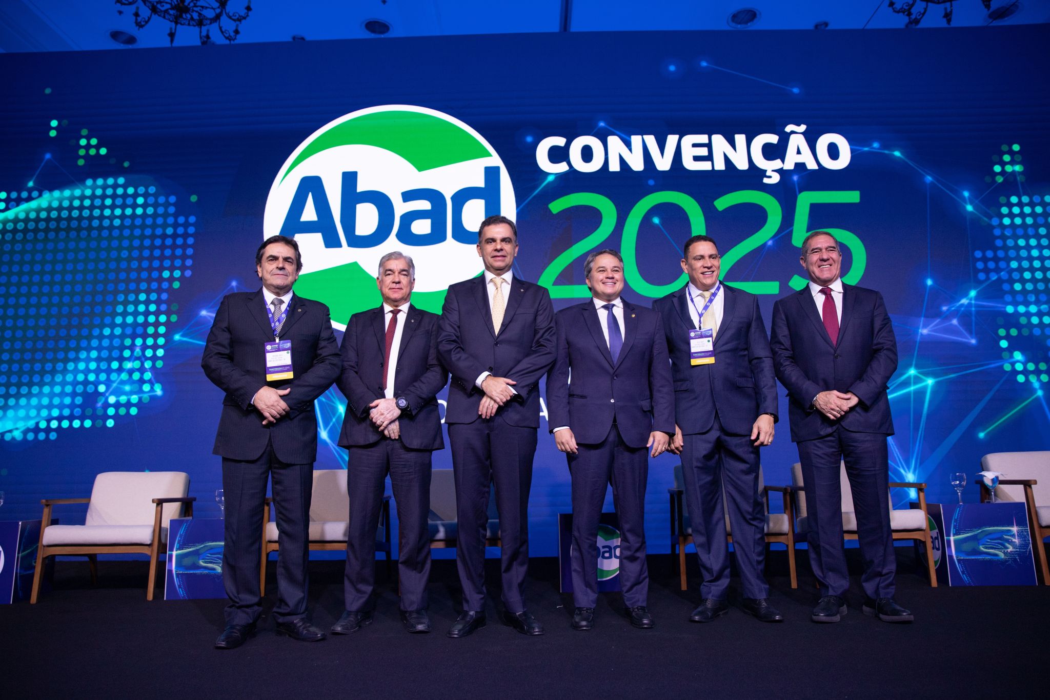presidente-da-abad-defende-maior-tributacao-as-bets-por-afetarem-consumo Presidente da Abad defende maior tributação às bets por afetarem consumo