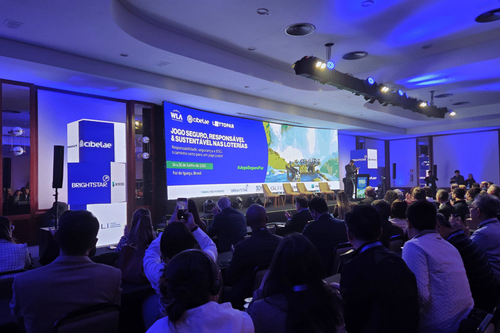 1-1024x683-1 Foz do Iguaçu recebe seminário internacional histórico: Lottopar brilha ao sediar seminário que reuniu líderes de 16 países
