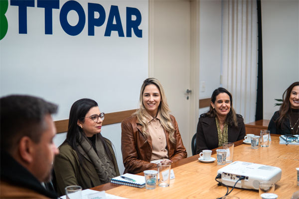 lottopar-recebe-visita-institucional-da-agrese-e-da-lotese-para-troca-de-experiencias-sobre-regulacao-e-operacao-loterica-4 Lottopar recebe visita institucional da AGRESE e da LOTESE para troca de experiências sobre regulação e operação lotérica