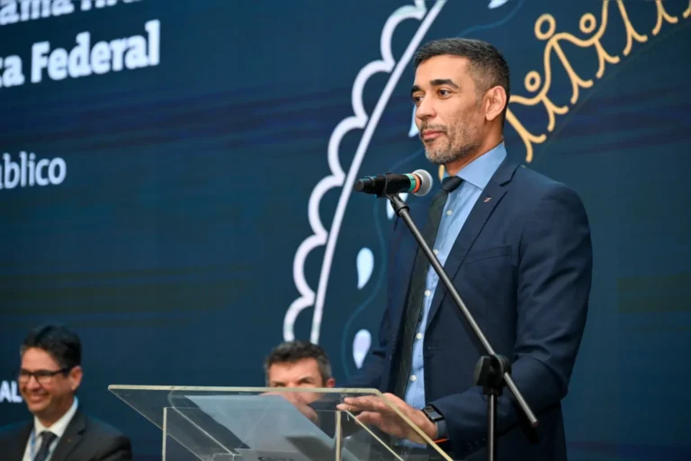 tiago-cordeiro-de-oliveira-assuma-a-presidencia-da-caixa-loterias